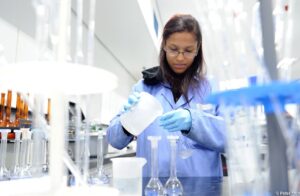 Produire localement pour améliorer l’accès aux médicaments essentiels en Afrique